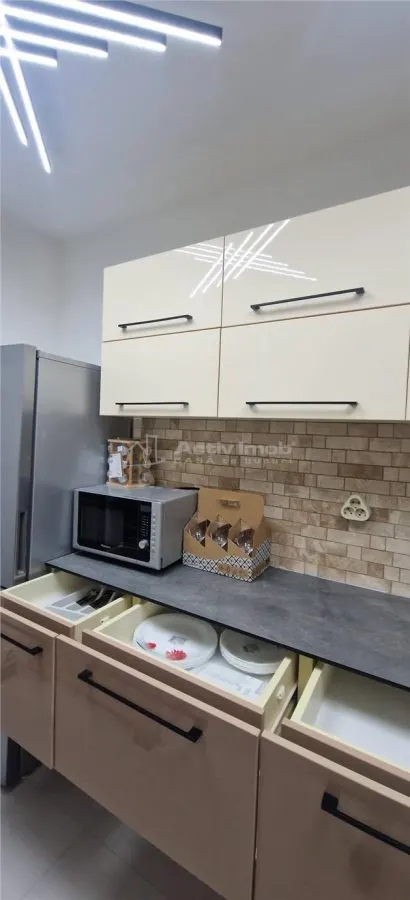 2-Bedroom Luxury Apartment - Eroii Revolutiei, Serban Voda - foto 10