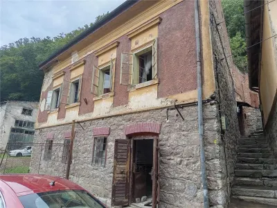 奥拉维察，带商业空间的房屋，拉库尔米克区，价格可议 - foto 18