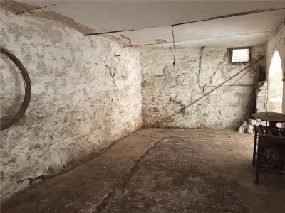 奥拉维察，带商业空间的房屋，拉库尔米克区，价格可议 - foto 3
