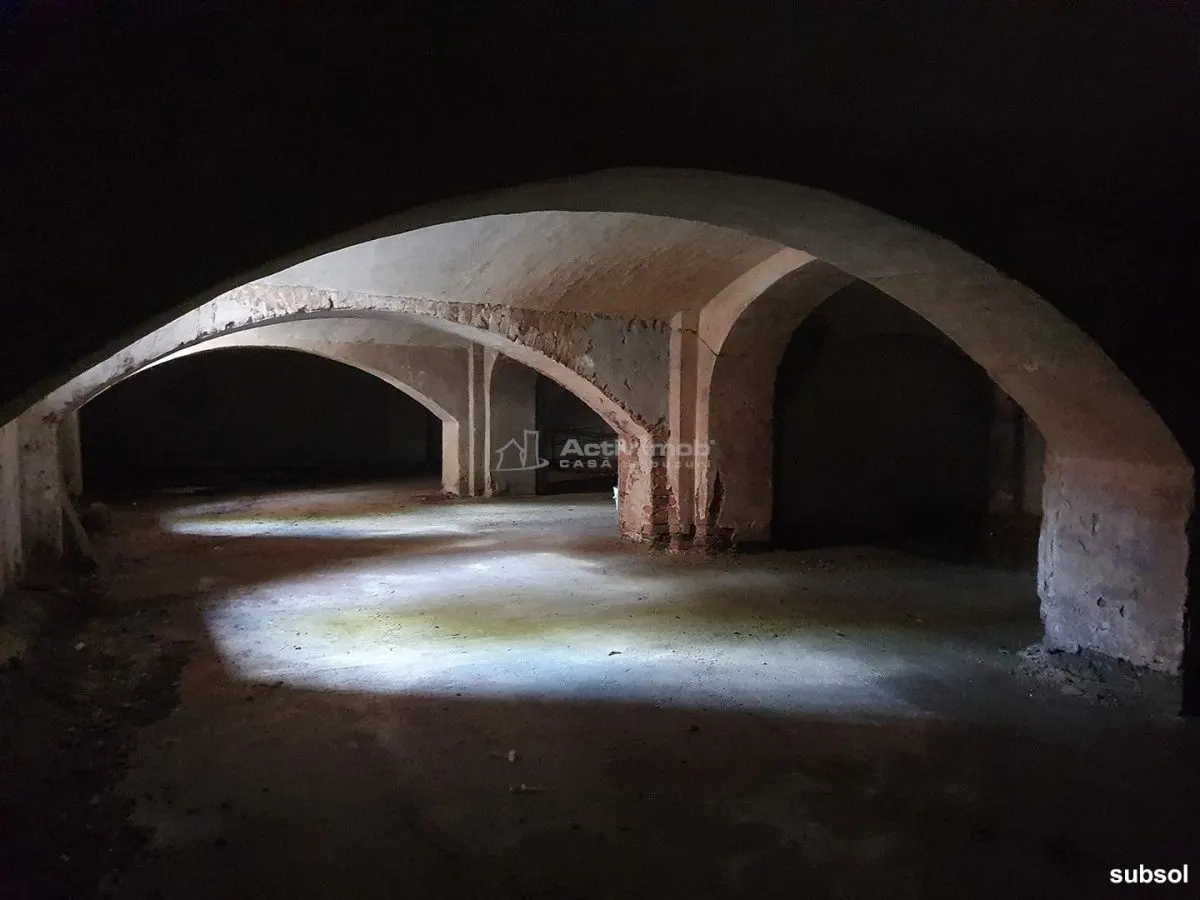 Bocsa Montana, Casa Solida + Teren, Strada Principala - foto 12