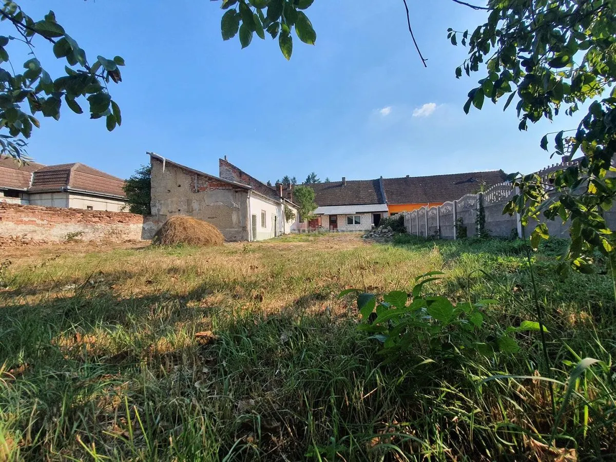 Bocsa Montana, Casa Solida + Teren, Strada Principala - foto 21