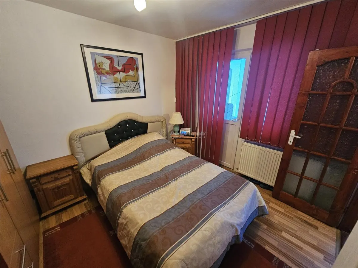 Resita, 3-Bedroom Apartment, 2nd Floor, Furnished & Equipped - foto 17