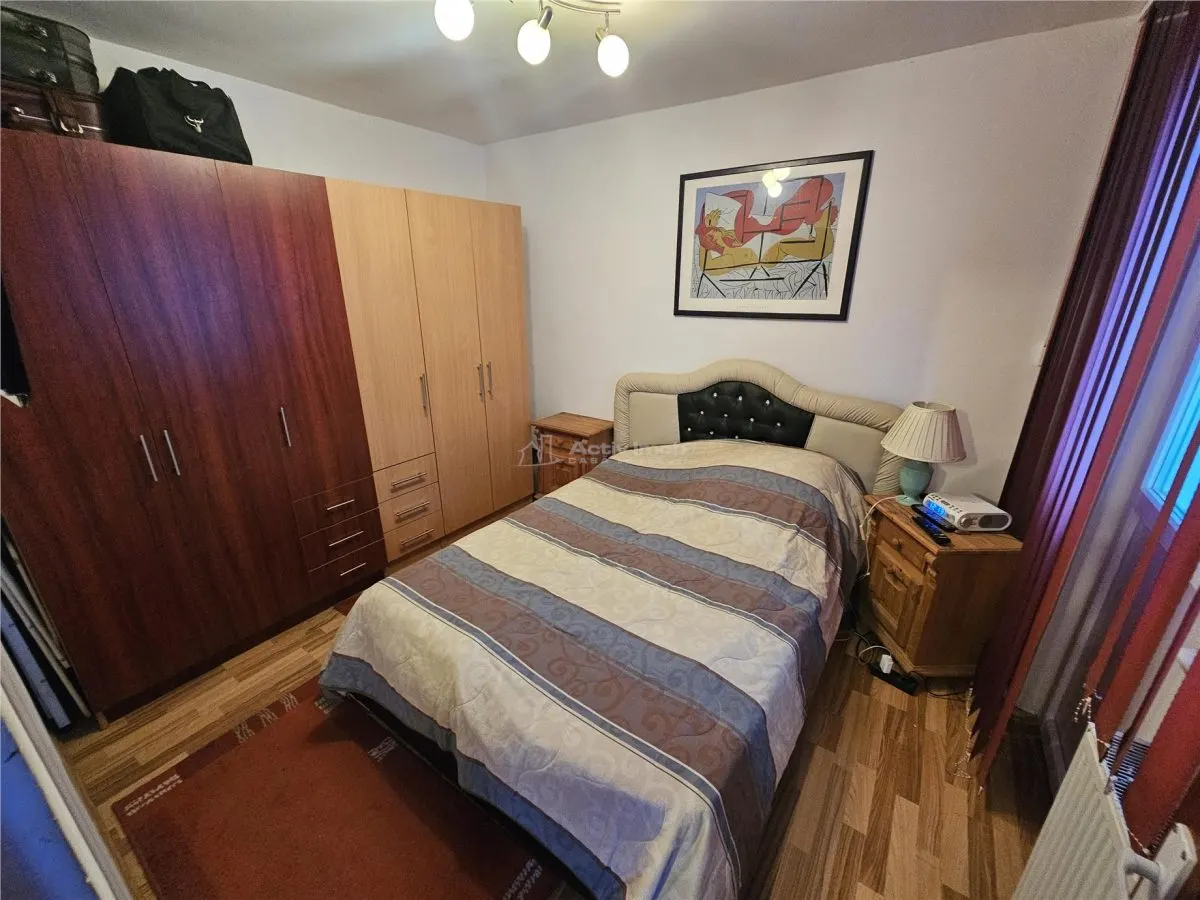 Resita, 3-Bedroom Apartment, 2nd Floor, Furnished & Equipped - foto 3