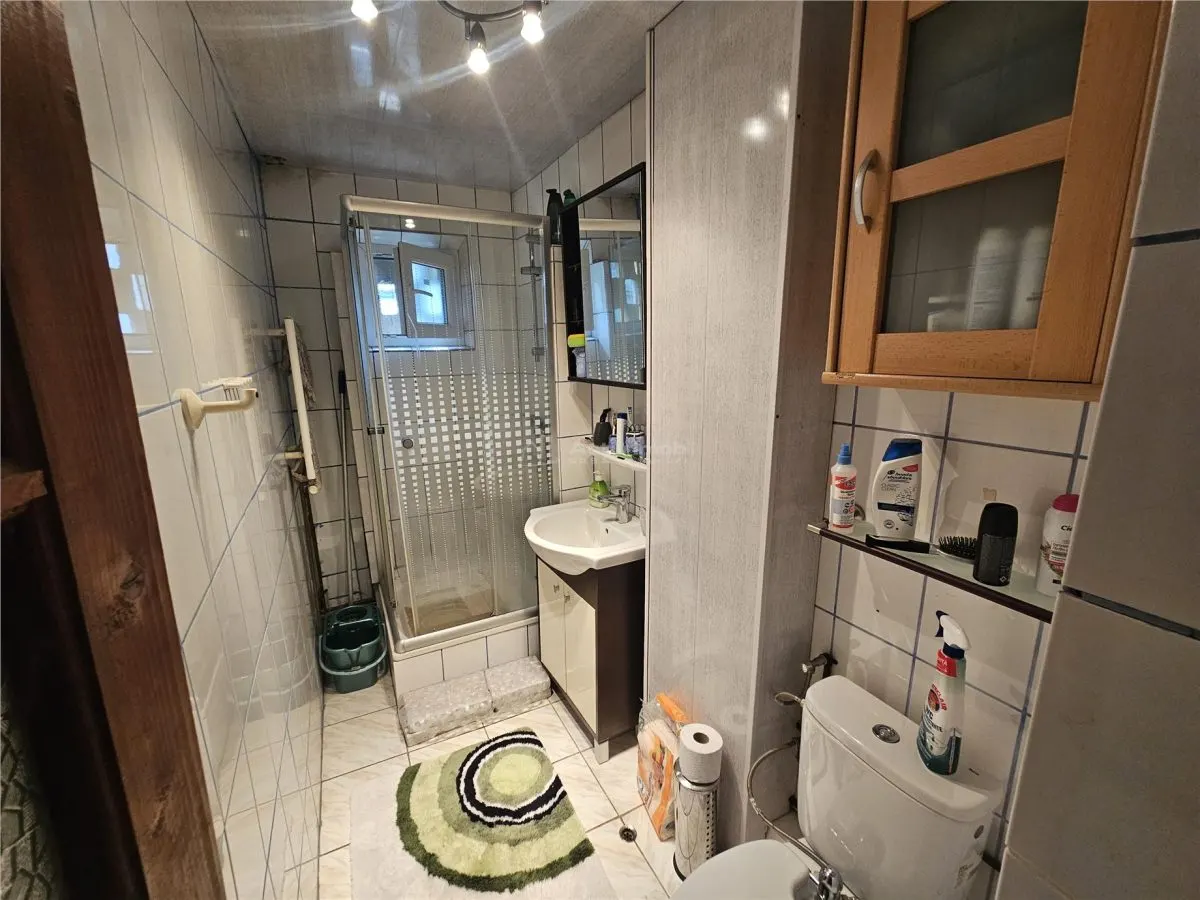 Resita, 3-Bedroom Apartment, 2nd Floor, Furnished & Equipped - foto 21