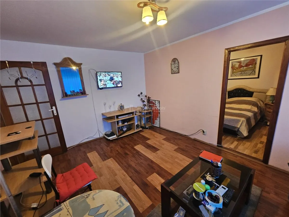 Resita, 3-Bedroom Apartment, 2nd Floor, Furnished & Equipped - foto 24