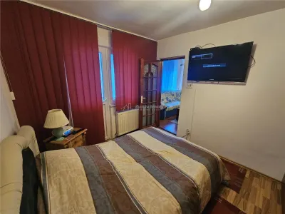 Resita, 3-Bedroom Apartment, 2nd Floor, Furnished & Equipped - foto 4