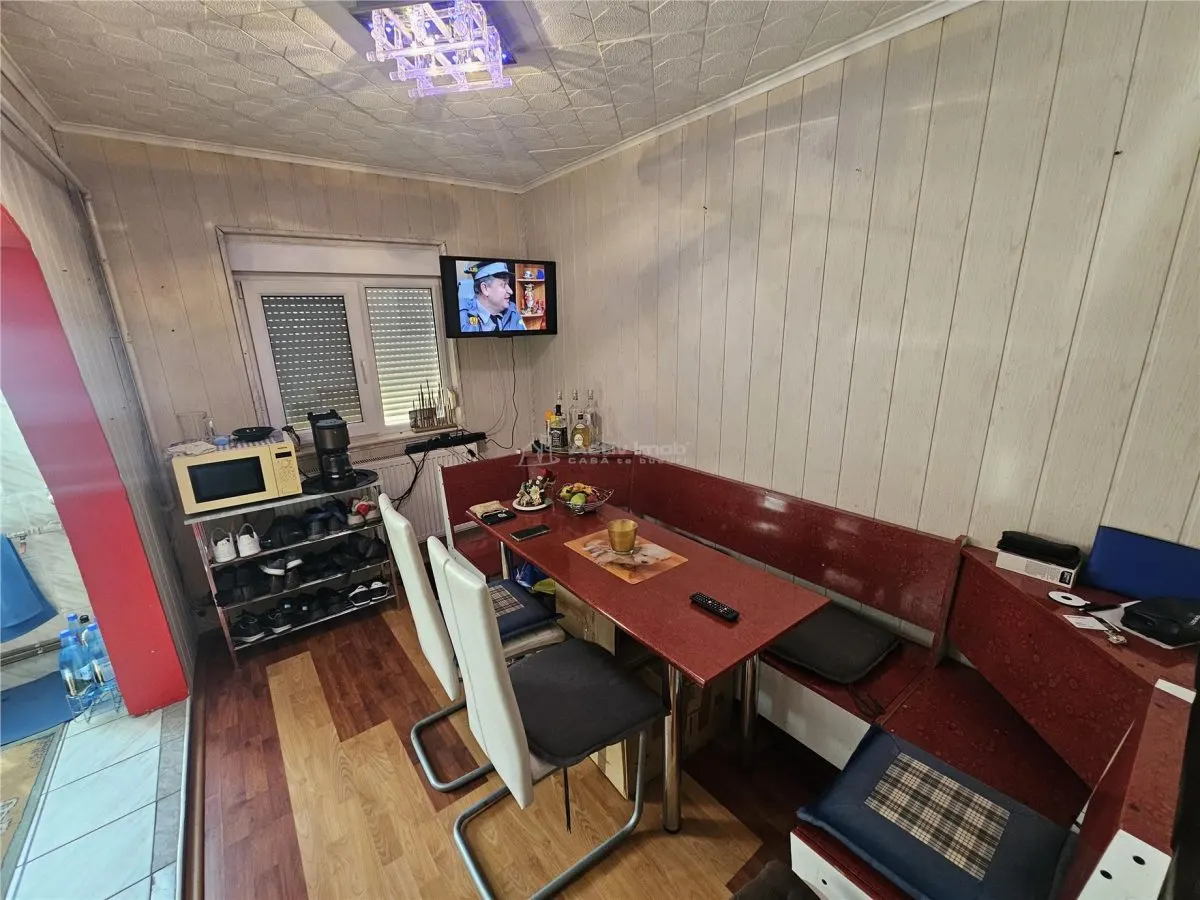 Resita, 3-Bedroom Apartment, 2nd Floor, Furnished & Equipped - foto 6