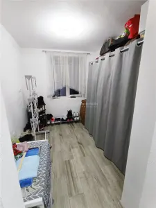 2-Bedroom Apartment, Central Moldova Nouă, Near Market & School - foto 8
