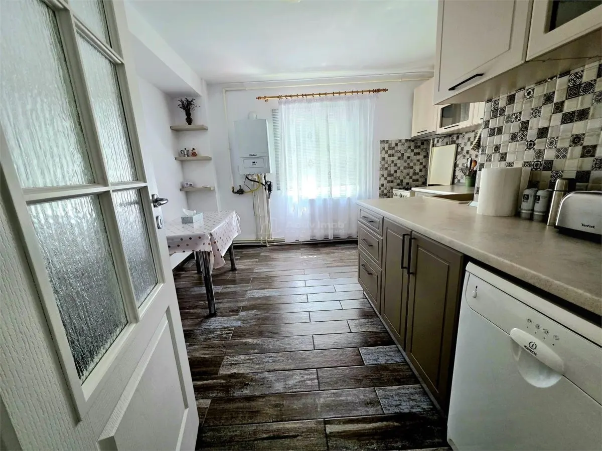 4 camere, decomandat, 100 mp, etaj 2, Dorobanti II - foto 1