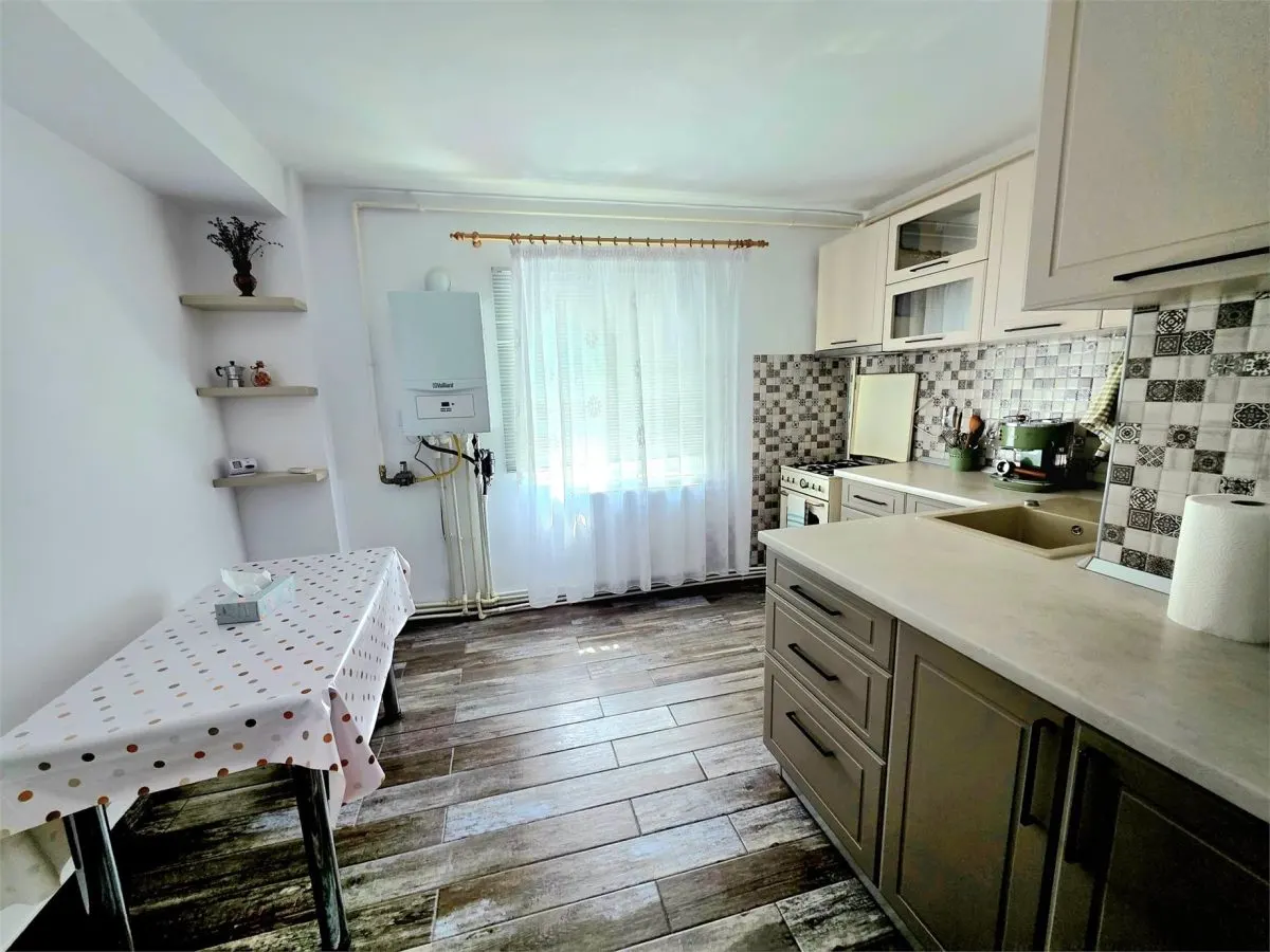 4 camere, decomandat, 100 mp, etaj 2, Dorobanti II - foto 2