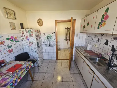 Resita, 3-Bedroom Split-Layout Apartment, Furnished & Equipped, Micro 2 - foto 2