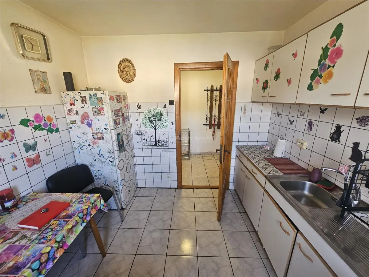 Resita, 3-Bedroom Split-Layout Apartment, Furnished & Equipped, Micro 2 - foto 2