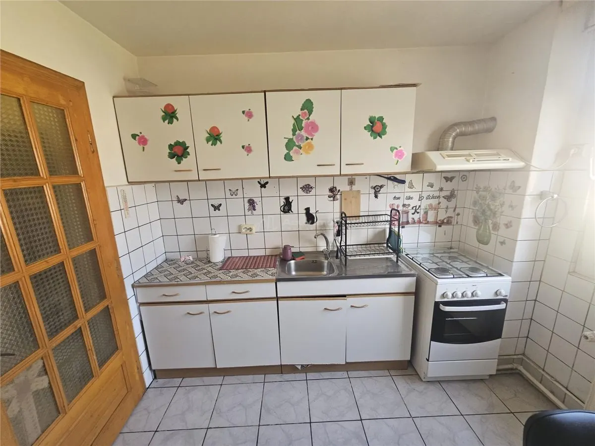 Resita, 3-Bedroom Split-Layout Apartment, Furnished & Equipped, Micro 2 - foto 13