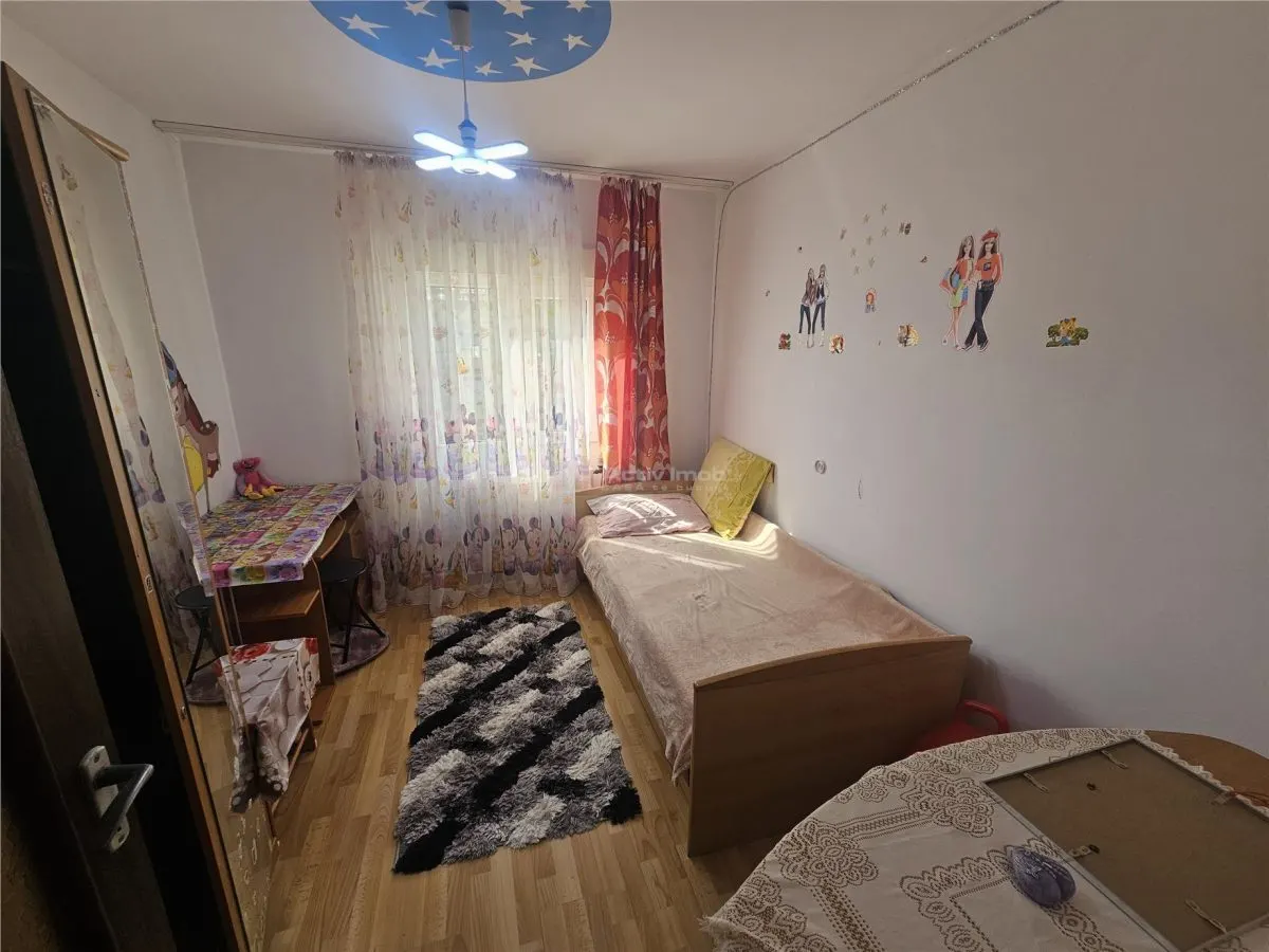 Resita, 3-Bedroom Split-Layout Apartment, Furnished & Equipped, Micro 2 - foto 7