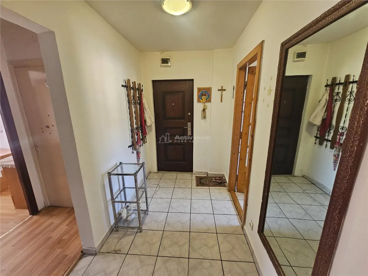 Resita, 3-Bedroom Split-Layout Apartment, Furnished & Equipped, Micro 2 - foto 9