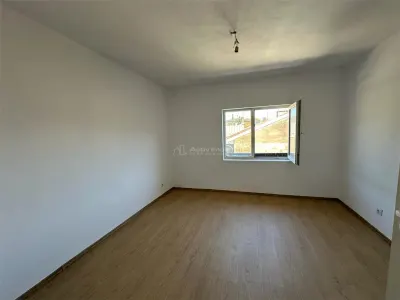 Resita, 3-Bedroom Apartment, Comfort Grade 1, Separated Layout, Central - foto 14