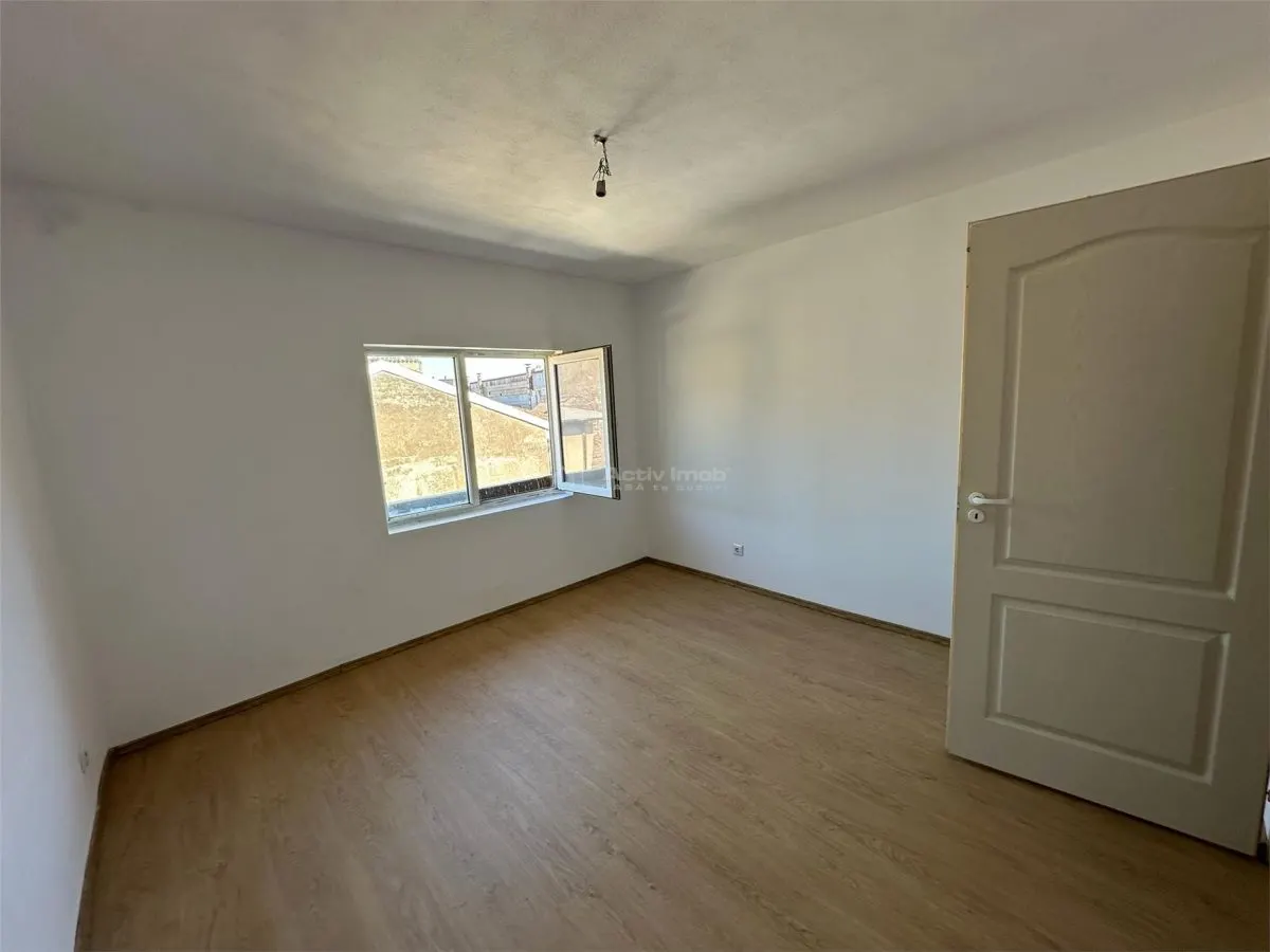 Resita, 3-Bedroom Apartment, Comfort Grade 1, Separated Layout, Central - foto 21