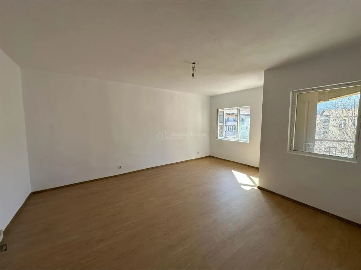 Resita, 3-Bedroom Apartment, Comfort Grade 1, Separated Layout, Central - foto 24