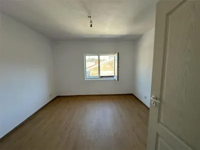 Resita, 3-Bedroom Apartment, Comfort Grade 1, Separated Layout, Central - foto 4