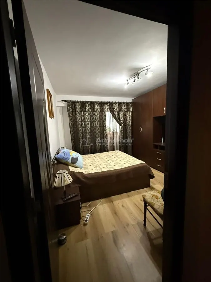 3 cam - zona Aradul Nou - foto 2