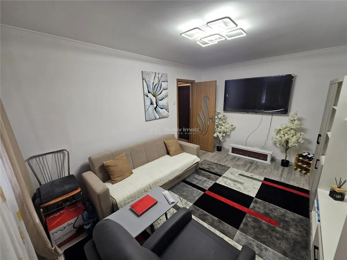 Studio for sale 26 sqm in Resita, Calea Caransebesului area - foto 2