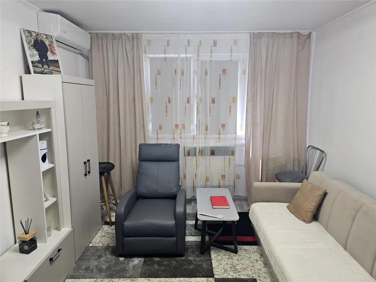 Studio for sale 26 sqm in Resita, Calea Caransebesului area - foto 12