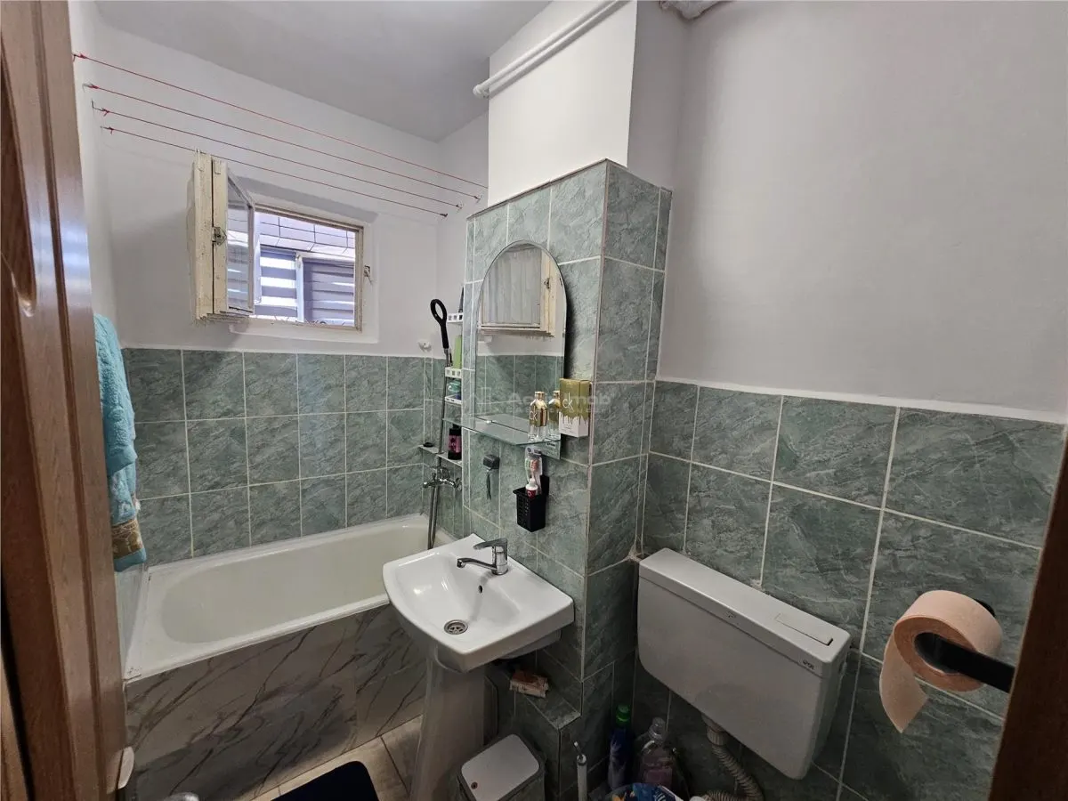 Studio for sale 26 sqm in Resita, Calea Caransebesului area - foto 18