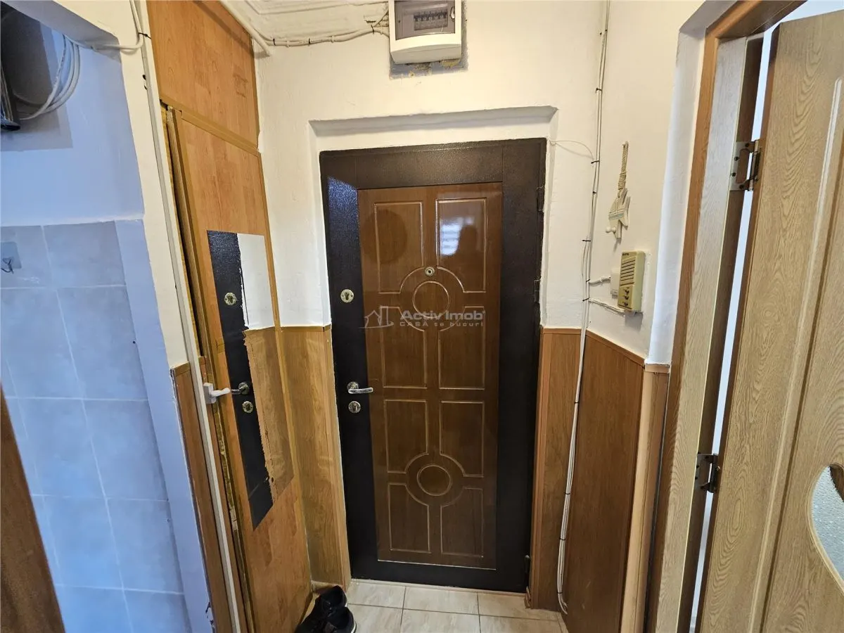 Studio for sale 26 sqm in Resita, Calea Caransebesului area - foto 19