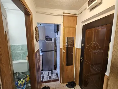 Studio for sale 26 sqm in Resita, Calea Caransebesului area - foto 9