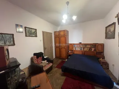 3 cam - zona Centrala - foto 2