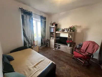 3 cam - zona Centrala - foto 4
