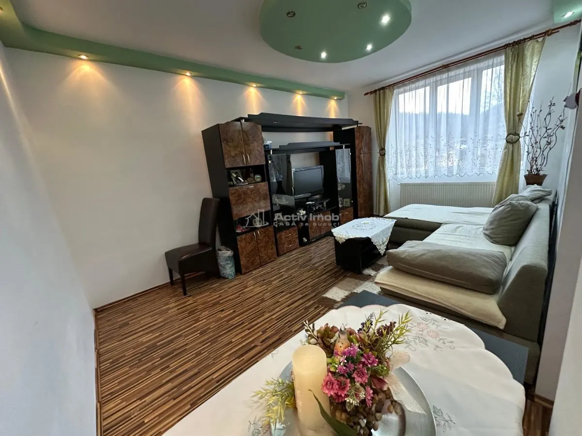 Apartment for sale sqm in Resita, Marginea area - foto 2