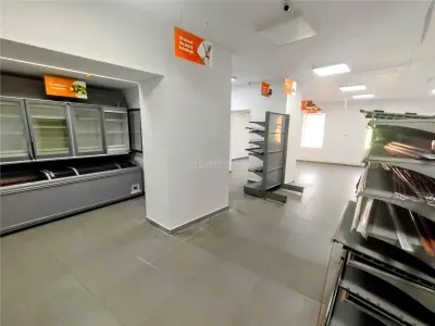 Ciclova商业地产带住宅空间，零买方佣金 - foto 6