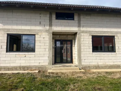 Olosag, Casa La Rosu P+M, Teren total 1.414 - foto 17