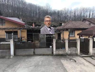 Resita Casa Muncitoresc Zona Fosta Baie Comunala - Resita