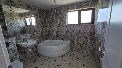 4-Bedroom House Green City 1 Decembrie - foto 5