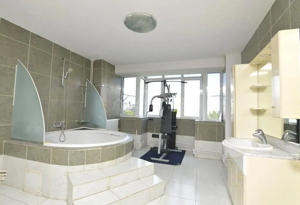 3 camere semidecomandat - Bd. Unirii - Fantani - foto 9