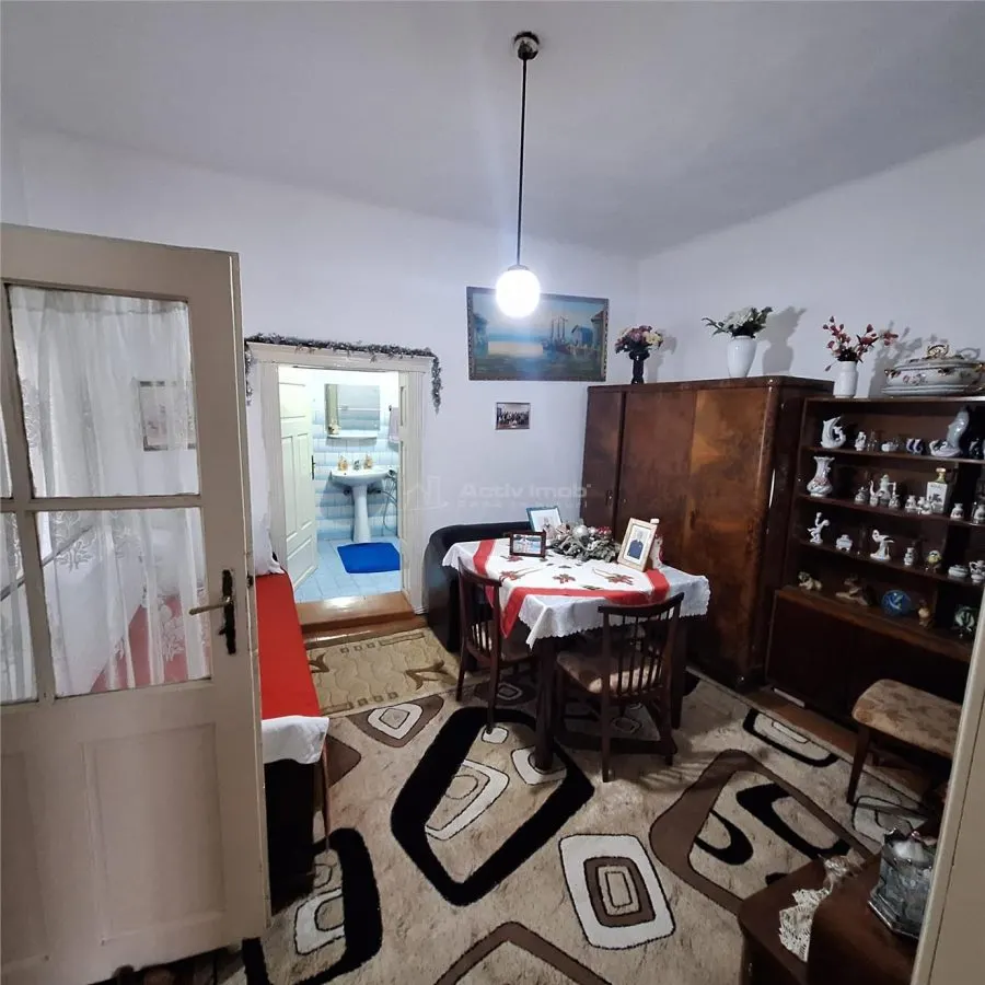 Bocsa Montana, Substantial Family Home on Main Road - foto 17