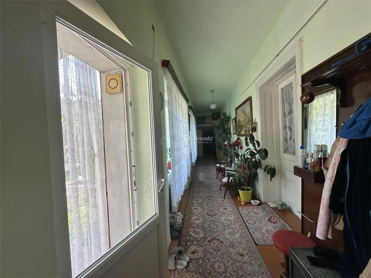 Bocsa Montana, Substantial Family Home on Main Road - foto 19
