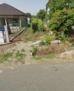 INTRAVILAN 3500 mp, in curs de lotizare, com. Pietroasele - Pietroasele