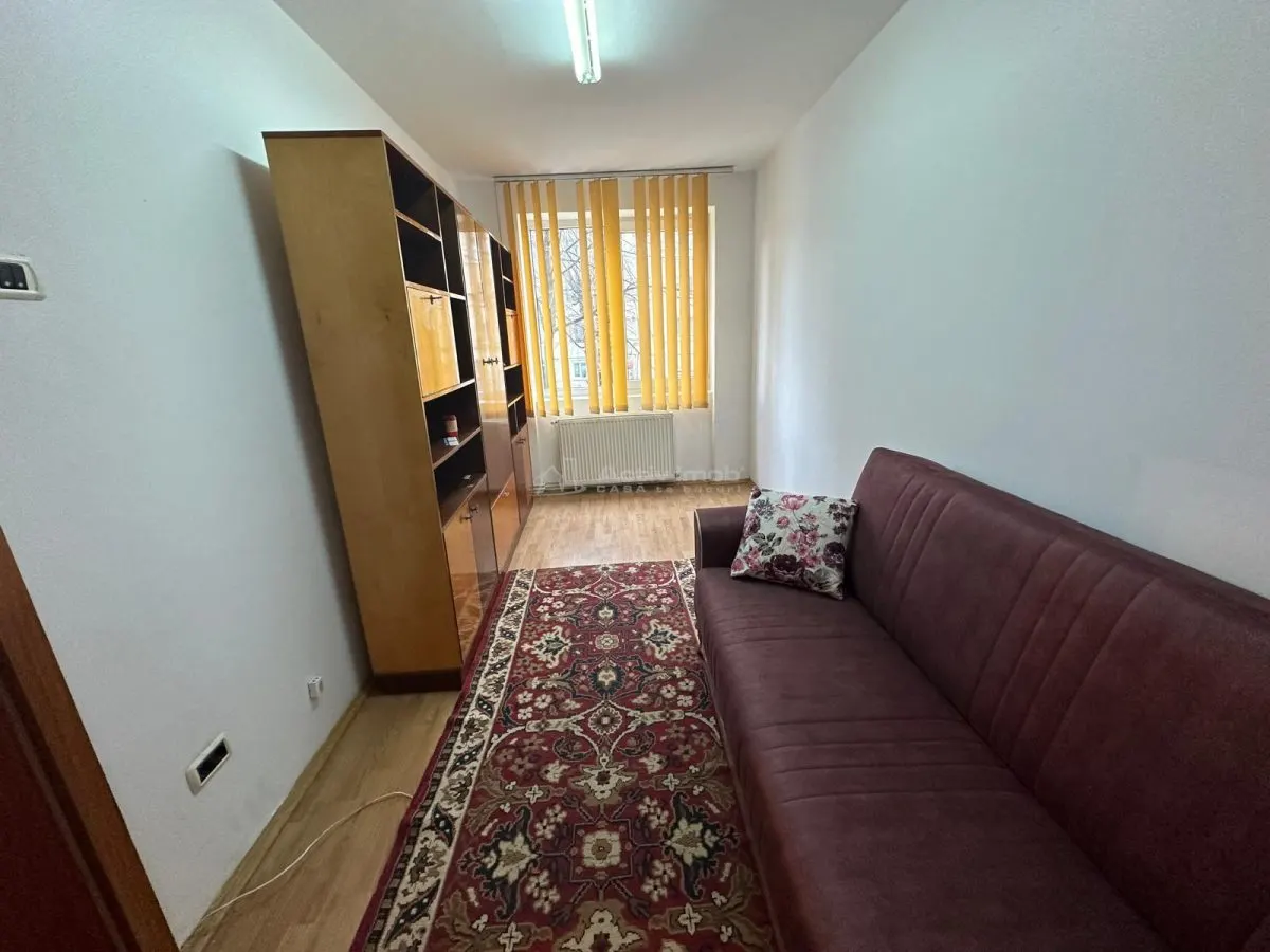 Resita, Appartement 3 Chambres, Disposition Semi-Ouverte, Centre-Ville - foto 15