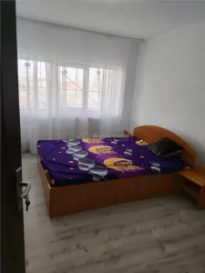 Apartament recent renovat 2 camere de inchiriat – zona Pavcom - foto 2