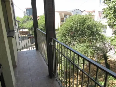 Casa de 5 Dormitorios, Sótano+Planta Baja+1ª Planta+Buhardilla – 117sqm Parcela - foto 2