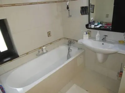 Casa de 5 Dormitorios, Sótano+Planta Baja+1ª Planta+Buhardilla – 117sqm Parcela - foto 12