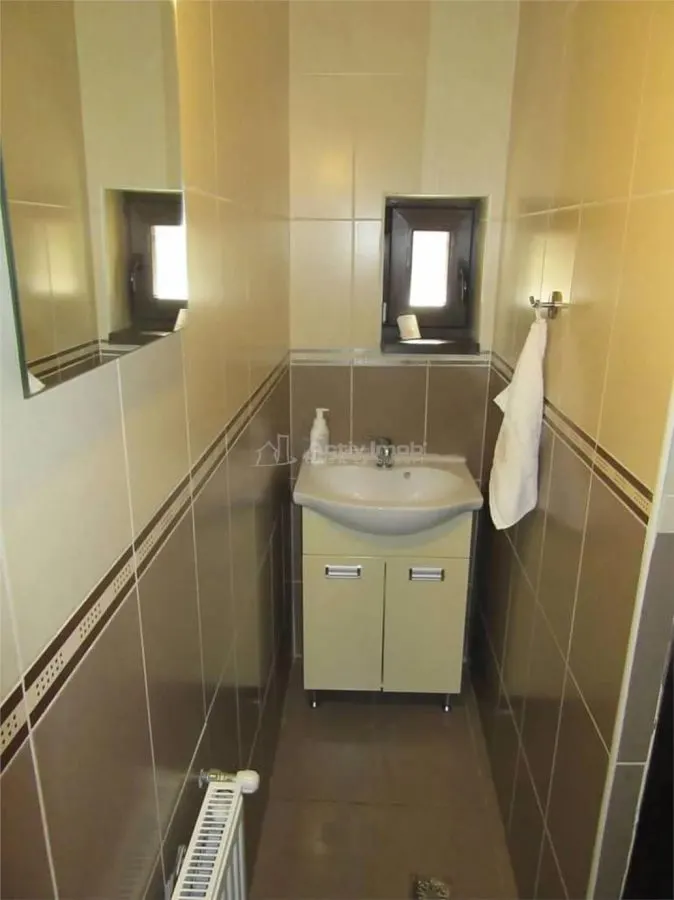 Casa de 5 Dormitorios, Sótano+Planta Baja+1ª Planta+Buhardilla – 117sqm Parcela - foto 9