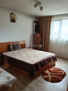 Casa de vanzare cu 6 Dormitoare-Teren 1.100 mp- Popesti-Giurgiu-Pozitie stradala-Partial mobilata - foto 17