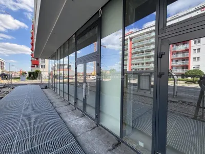 Spații comerciale noi de închiriat str. Tudor Vladimirescu - bloc nou Urbana 3 - Oradea