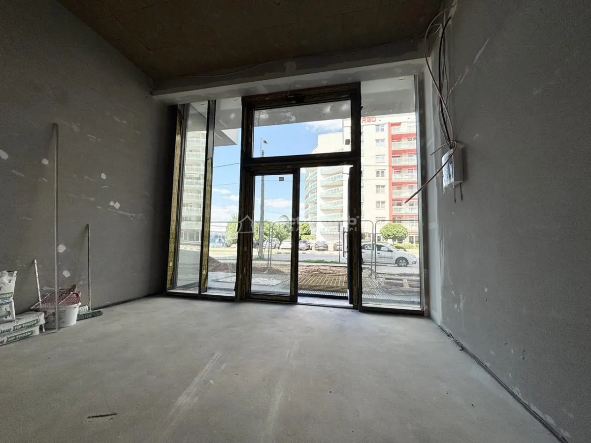 Spații comerciale noi de închiriat str. Tudor Vladimirescu - bloc nou Urbana 3 - foto 9