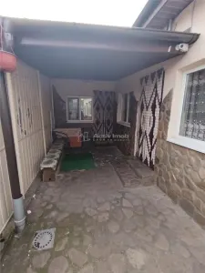 Casa 3 camere de vanzare zona Liceul Carabella - foto 11