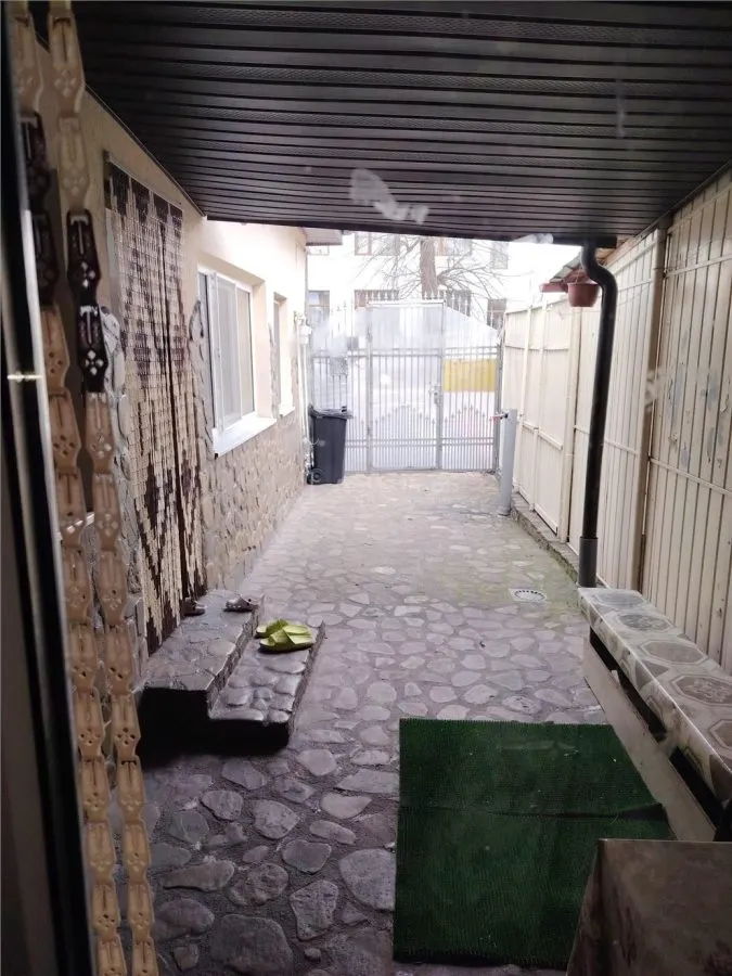 Casa 3 camere de vanzare zona Liceul Carabella - foto 13